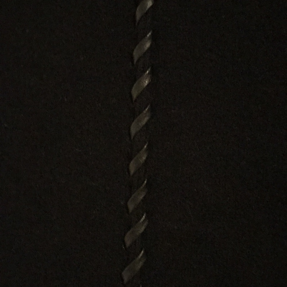 Sweater - Picture 3 of 7